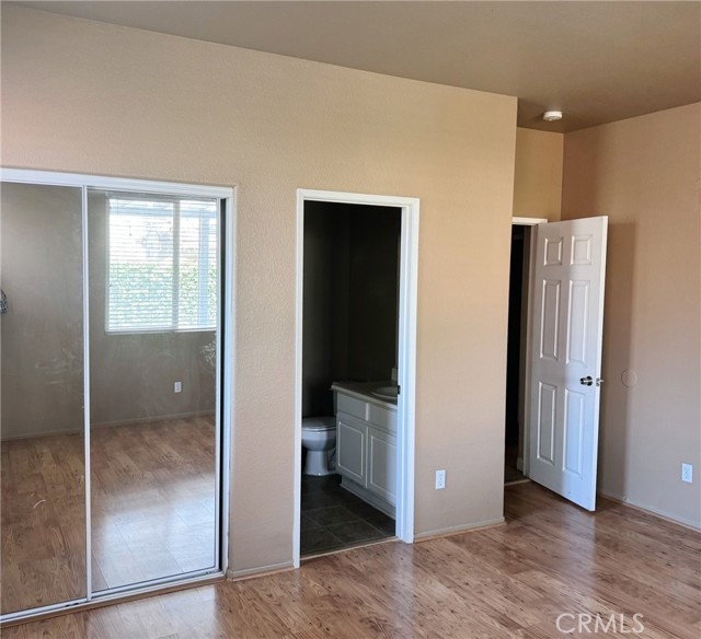 Detail Gallery Image 6 of 18 For 5771 Cairo Ct, Corona,  CA 92880 - 5 Beds | 3/1 Baths