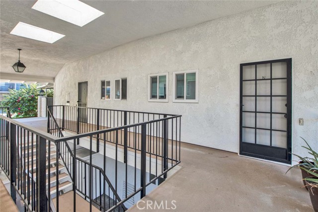 Detail Gallery Image 4 of 75 For 2113 via Puerta #N,  Laguna Woods,  CA 92637 - 2 Beds | 1/1 Baths