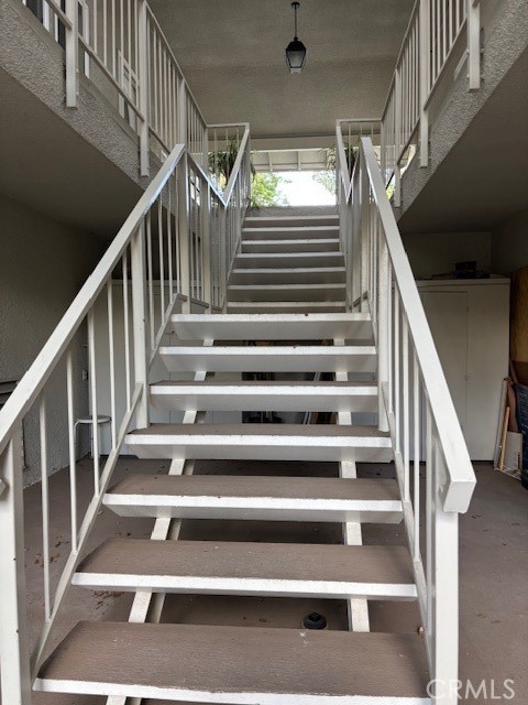 Detail Gallery Image 4 of 11 For 928 Avenida Majorca #B,  Laguna Woods,  CA 92637 - 2 Beds | 2 Baths