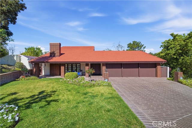 Detail Gallery Image 2 of 23 For 23139 Park Contessa, Calabasas,  CA 91302 - 4 Beds | 4/1 Baths