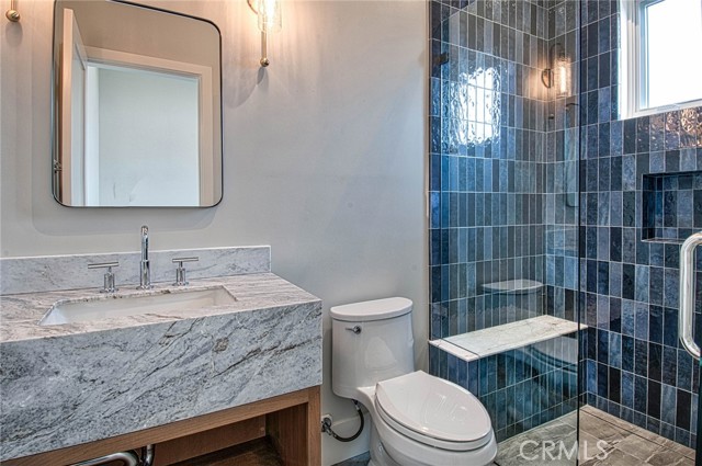 Detail Gallery Image 12 of 18 For 710 Avocado Ave #B,  Corona Del Mar,  CA 92625 - 3 Beds | 3/1 Baths