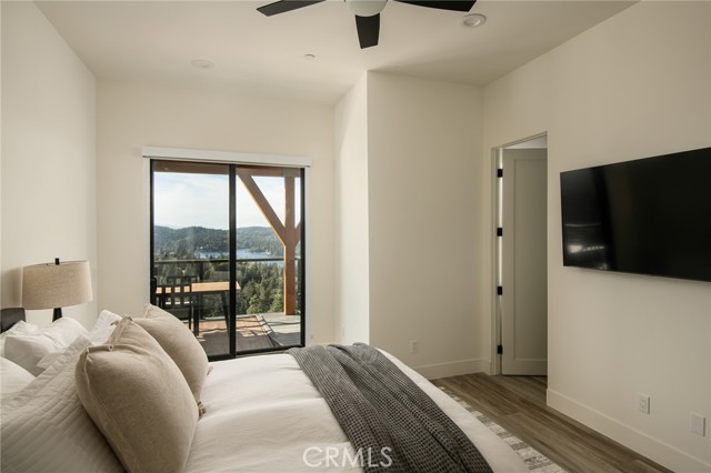 Detail Gallery Image 23 of 47 For 292 Ponderosa Peak Rd, Lake Arrowhead,  CA 92352 - 4 Beds | 4/1 Baths