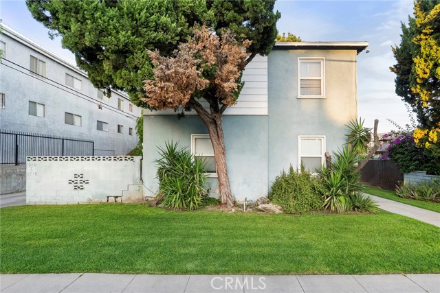 1608 Grismer Avenue, Burbank CA: https://media.crmls.org/medias/5b25af7c-f569-44c5-b3e7-b414fb4c26c4.jpg