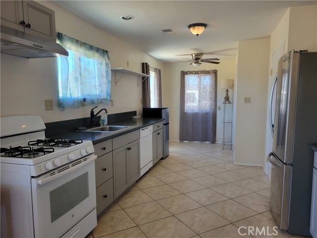 59120 Coyote Canyon Road, Anza CA: https://media.crmls.org/medias/5b268a5b-1b55-4908-b7fb-ef28471e5f0d.jpg