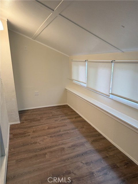 Detail Gallery Image 3 of 8 For 3857 Pine, Riverside,  CA 92501 - 4 Beds | 3 Baths