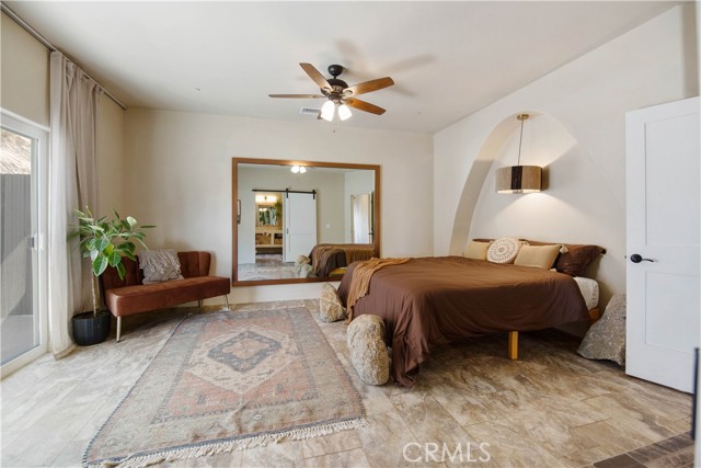 54001 Ridge Road, Yucca Valley CA: https://media.crmls.org/medias/5b26e6d8-ffb2-4b25-b76c-a35b70e12411.jpg