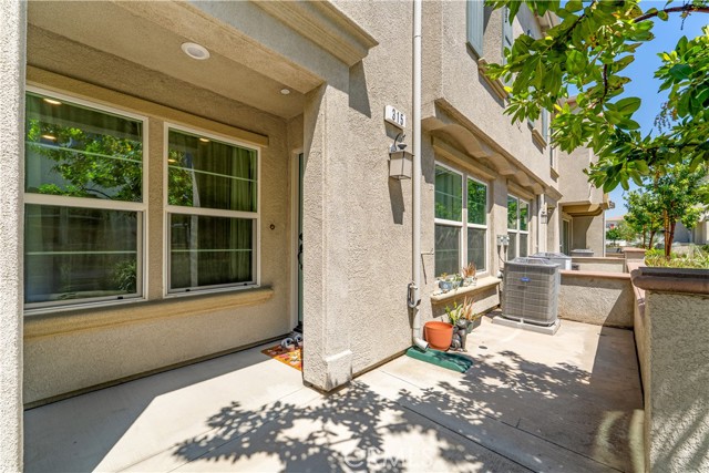 Detail Gallery Image 1 of 59 For 7155 Citrus Ave #315,  Fontana,  CA 92336 - 3 Beds | 2/1 Baths