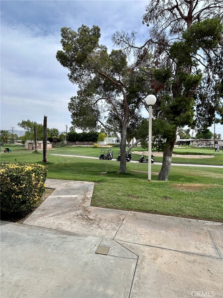 https://media.crmls.org/medias/5b27372f-df3b-4c7e-aecf-6e1ee9dcfd2b.jpg?preset=X-Large