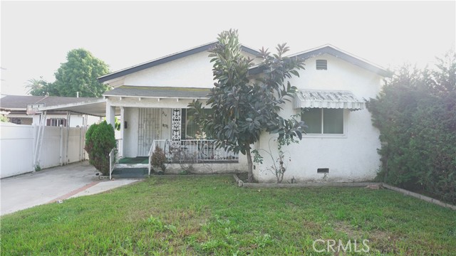 214 E 92nd, Los Angeles CA: https://media.crmls.org/medias/5b275160-5686-4561-93e6-c3c1d1841a16.jpg