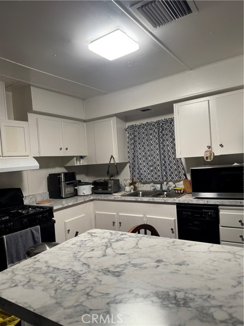 Image 11 of 13 For 301 Foothill Boulevard 101