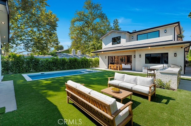 Detail Gallery Image 50 of 62 For 13024 Bloomfield St, Studio City,  CA 91604 - 6 Beds | 6/1 Baths