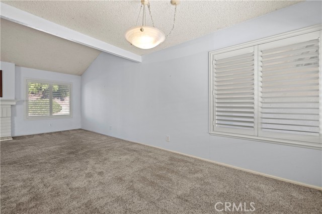 Detail Gallery Image 13 of 60 For 2515 Northpark St, Thousand Oaks,  CA 91362 - 4 Beds | 2/1 Baths