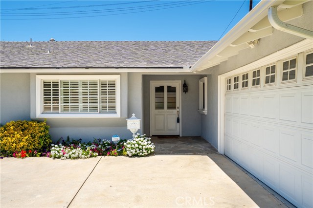 Detail Gallery Image 2 of 39 For 23172 Gainford St, Woodland Hills,  CA 91364 - 3 Beds | 2/1 Baths
