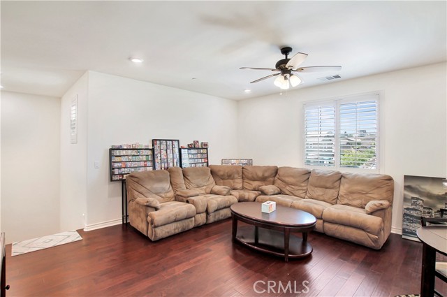 Detail Gallery Image 30 of 62 For 13122 Capricornio St, Riverside,  CA 92503 - 7 Beds | 4/1 Baths
