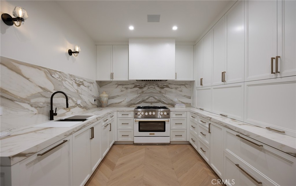 MLS #OC26133766 image #17