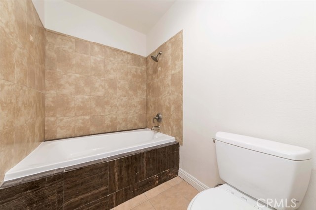 Detail Gallery Image 27 of 33 For 2518 Greenwich Dr, Fullerton,  CA 92833 - 3 Beds | 2 Baths