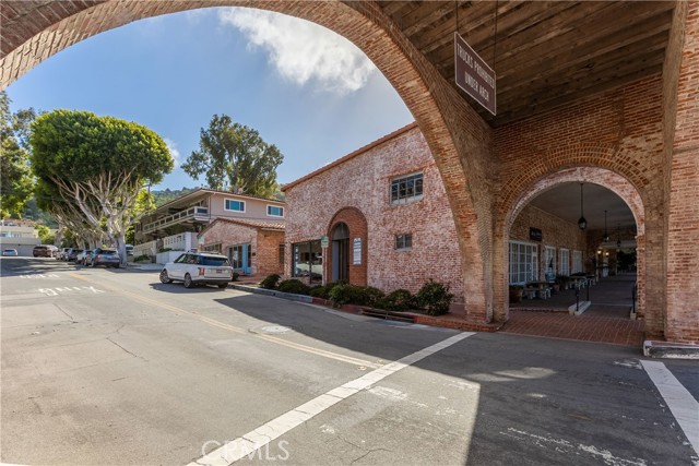 421 Via Chico, Palos Verdes Estates, California 90274, ,Commercial Lease,For Rent,421 Via Chico,CRPV22034413