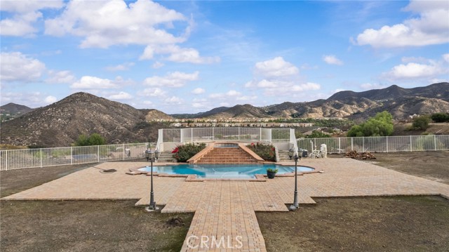 101 Via De La Valle, Lake Elsinore CA: https://media.crmls.org/medias/5b29e636-cf25-41b6-9281-d9073bf02397.jpg