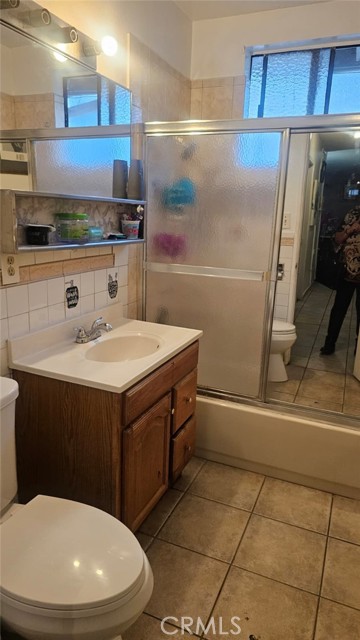 Detail Gallery Image 17 of 34 For 2313 Downie Pl, Santa Ana,  CA 92706 - 4 Beds | 2 Baths