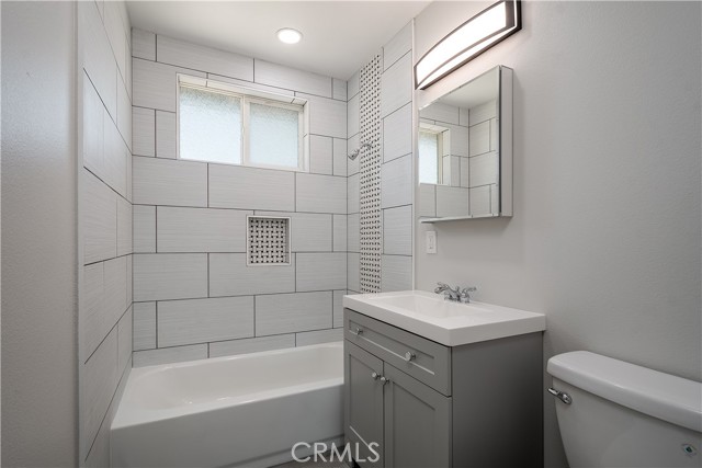 Detail Gallery Image 8 of 17 For 3630 Russell St, Riverside,  CA 92501 - 2 Beds | 1 Baths