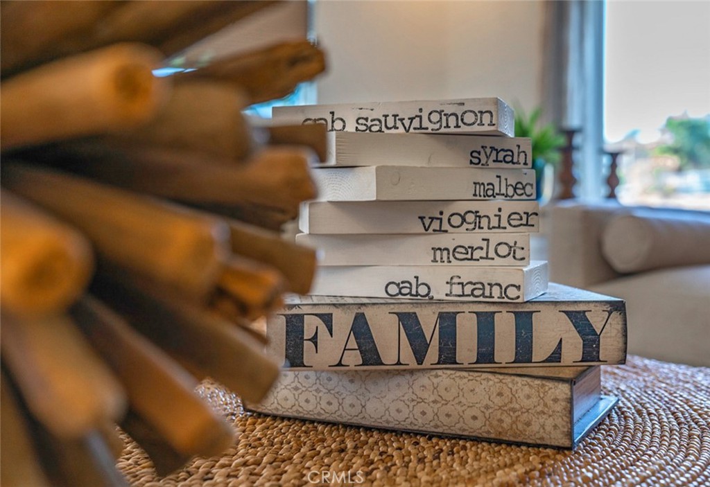 https://media.crmls.org/medias/5b2aa4d3-6ffb-4fb5-a00f-7104cbf982fc.jpg?preset=X-Large