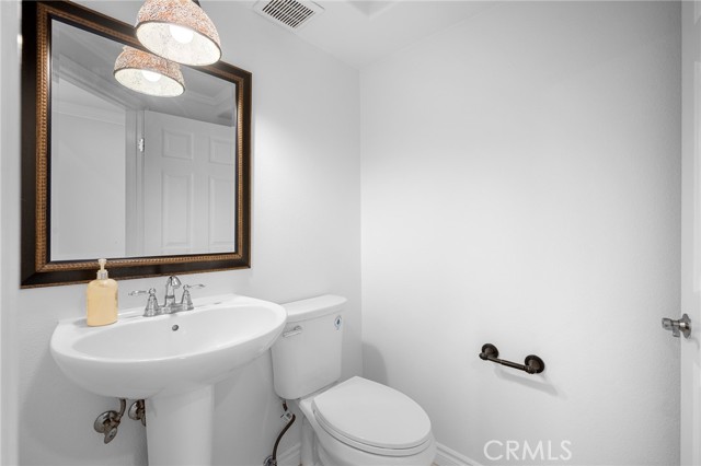 345 W Loraine Street, Glendale CA: https://media.crmls.org/medias/5b2b2f7b-4a0f-4730-8f23-d9ddf47eb441.jpg