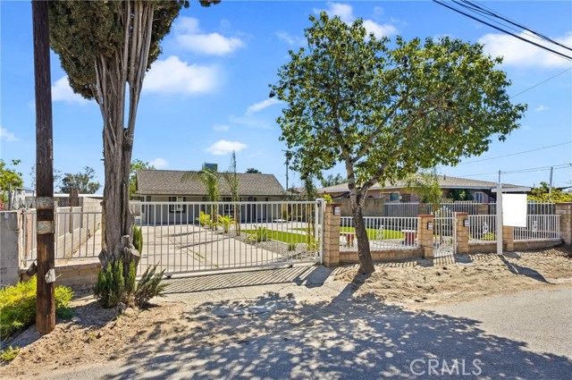 Detail Gallery Image 5 of 30 For 7791 Eucalyptus, Highland,  CA 92346 - 2 Beds | 1 Baths