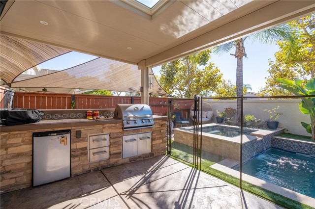 Detail Gallery Image 5 of 50 For 43043 Camino Caruna, Temecula,  CA 92592 - 5 Beds | 2/1 Baths