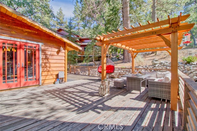 5475 Acorn Trail, Wrightwood CA: https://media.crmls.org/medias/5b2cf9cf-e4cb-41fd-922c-1b5a9e8960b9.jpg