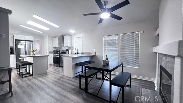 Detail Gallery Image 12 of 37 For 20843 Waalew Rd #C148,  Apple Valley,  CA 92307 - 4 Beds | 2 Baths