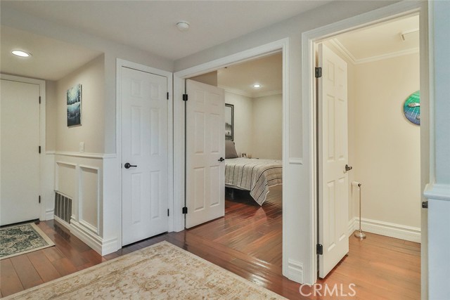 3220 Versaille Court, Thousand Oaks CA: https://media.crmls.org/medias/5b2d8614-c4e9-435a-b3b6-ecbfaf134380.jpg