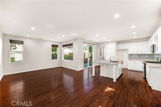 4069 Cottage Way, Ontario CA: https://media.crmls.org/medias/5b2dbf32-de6f-47cd-b36f-ebc095b22f7d.jpg
