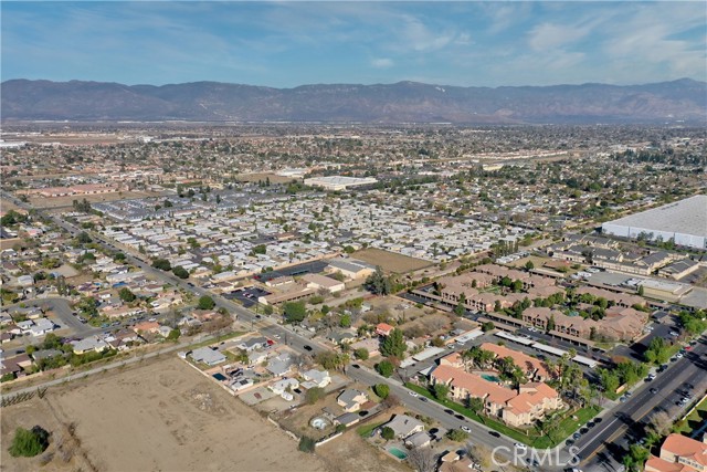 193 Maple Avenue, Fontana, California 92335, 3 Bedrooms Bedrooms, ,1 BathroomBathrooms,Single Family Residence,For Sale,Maple,IG25018978