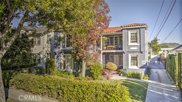 Front Image Thumbnail for CRBB25272977