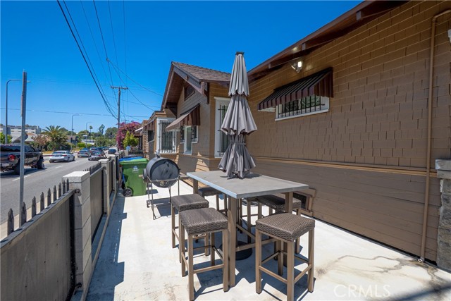 2289 W 29th Place, Los Angeles CA: https://media.crmls.org/medias/5b2e3324-5c5c-4ac1-9656-f7de94c91f11.jpg
