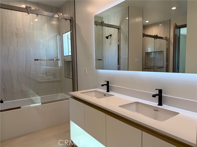 10347 Mapledale Street, Bellflower CA: https://media.crmls.org/medias/5b2e3fef-ef00-4a38-99c8-26b269485f7b.jpg
