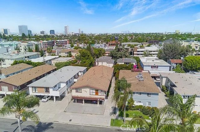 1132 S Holt Avenue, Los Angeles CA: https://media.crmls.org/medias/5b2f02fa-9111-4b5b-b7c9-c7f40fddcaee.jpg