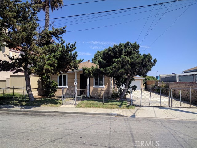 2006 Perkins Lane, Redondo Beach, California 90278, 4 Bedrooms Bedrooms, ,2 BathroomsBathrooms,Residential,Sold,Perkins,PW17205927