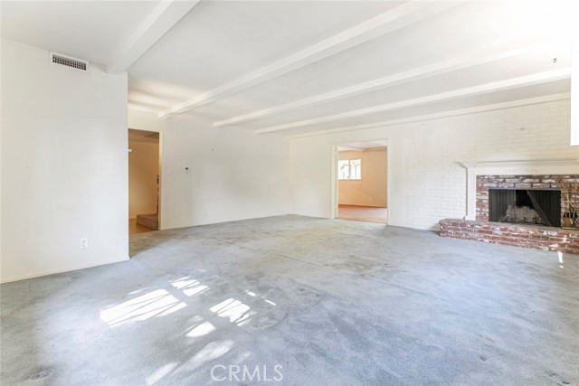 1558 Hillcrest Avenue, Glendale CA: https://media.crmls.org/medias/5b2fdbf3-767c-4fd0-b8f8-5b935804f2c2.jpg