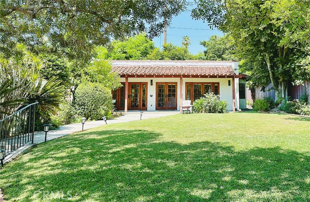 2051 Fair Oaks Avenue, South Pasadena CA: https://media.crmls.org/medias/5b30249f-c3c9-4fd7-9180-64bc81fdd317.jpg