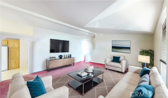 Detail Gallery Image 11 of 35 For 9850 Garfield Ave #8,  Huntington Beach,  CA 92646 - 3 Beds | 2 Baths