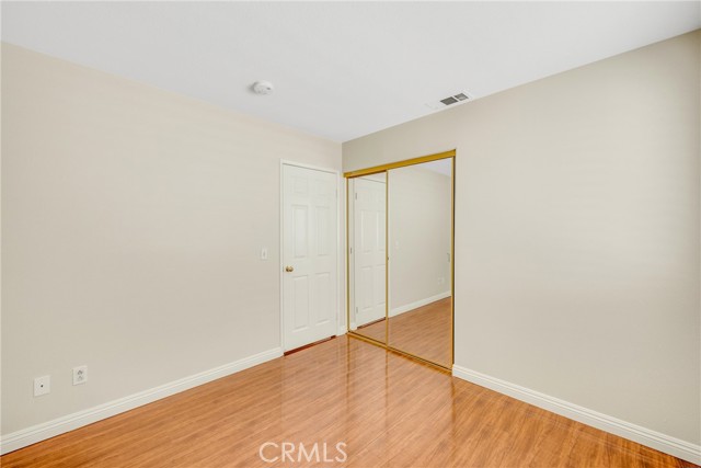 870 E Bermuda Dunes Court, Ontario CA: https://media.crmls.org/medias/5b308e97-7a71-48e5-897d-5d17ba872766.jpg