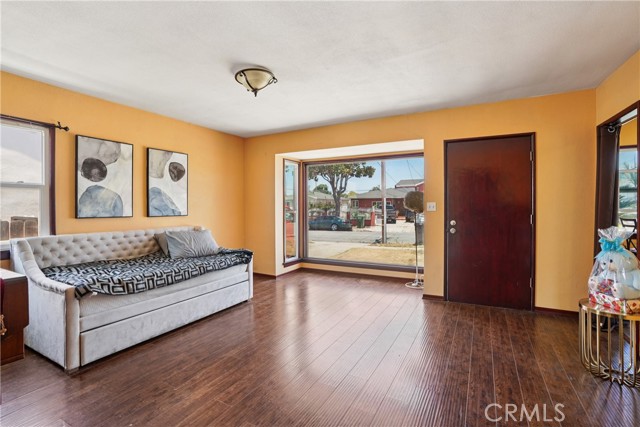 Detail Gallery Image 7 of 30 For 3128 W 110th St, Inglewood,  CA 90303 - 3 Beds | 2 Baths