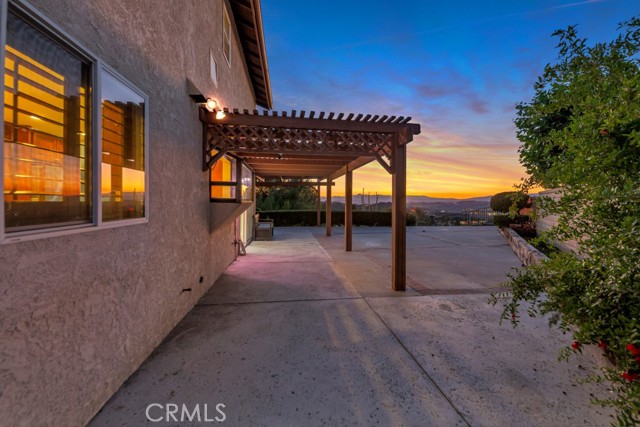 18665 Pad Court, Newhall CA: https://media.crmls.org/medias/5b31821c-7fdc-434f-9c64-2b107d2035bf.jpg