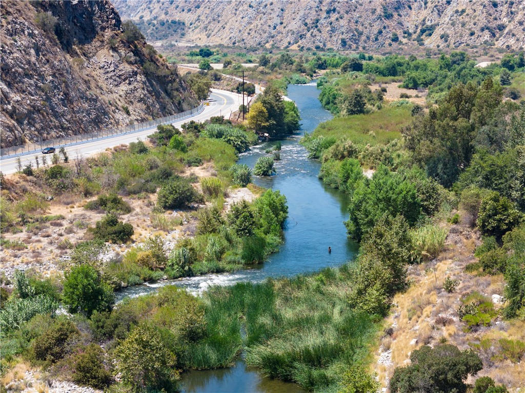 https://media.crmls.org/medias/5b32ab8e-f6d6-4992-9f90-215b6700d7ae.jpg?preset=X-Large