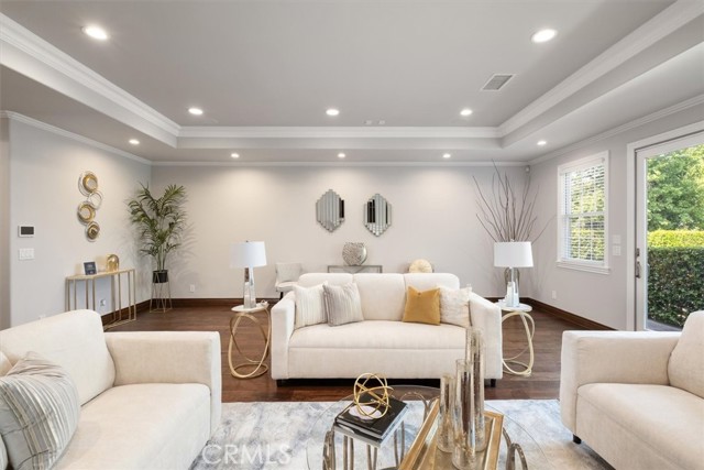 4976 Odessa Avenue, Encino CA: https://media.crmls.org/medias/5b32f21f-137f-430d-ba05-386d546d5549.jpg