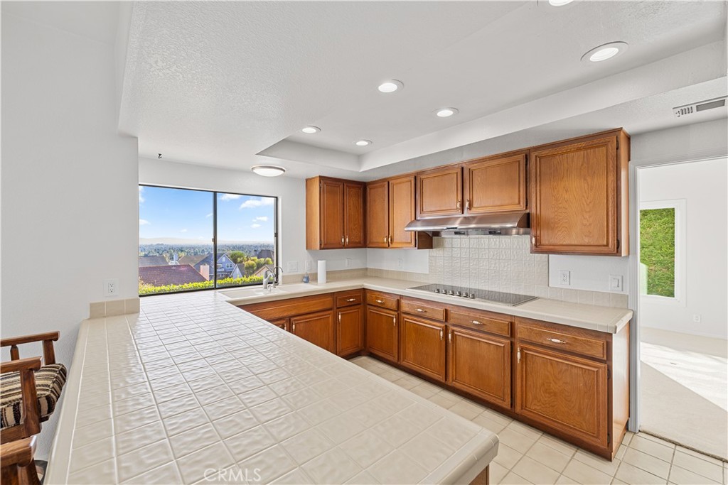 MLS #OC25231076 image #14