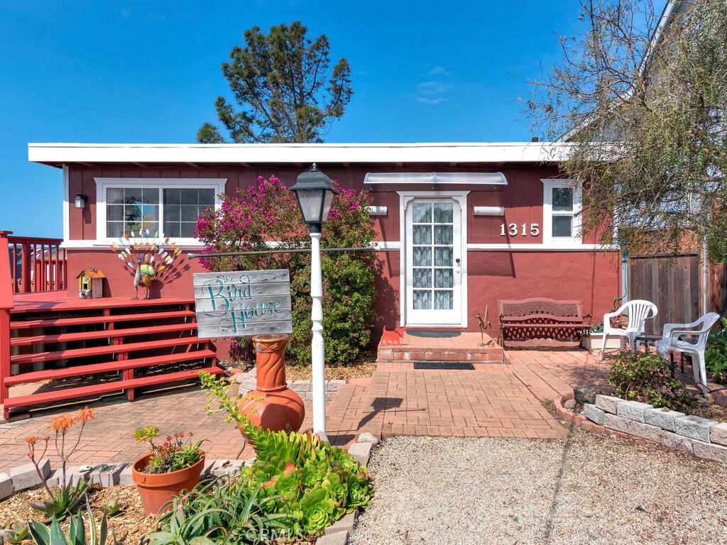 1315 15th Street Los Osos, California 1315 15th Street