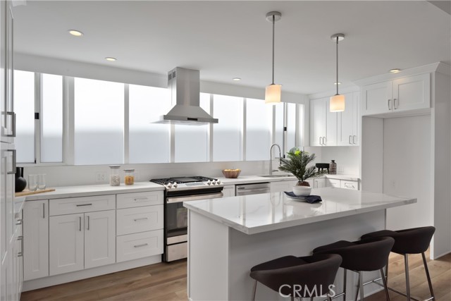 317 8th Street, Manhattan Beach, California 90266, 3 Bedrooms Bedrooms, ,3 BathroomsBathrooms,Residential,Sold,8th,SB22148792