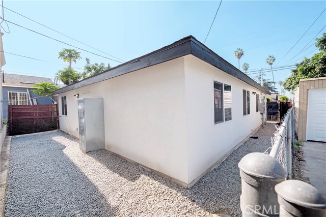 Detail Gallery Image 18 of 18 For 5739 S St Andrews, Los Angeles,  CA 90062 - 2 Beds | 1 Baths